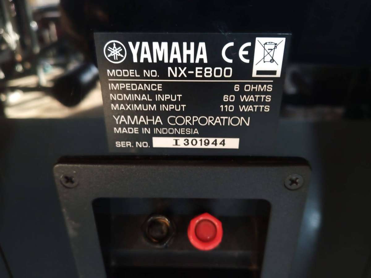 Yamaha E810 Natural Sound Hi-Fi