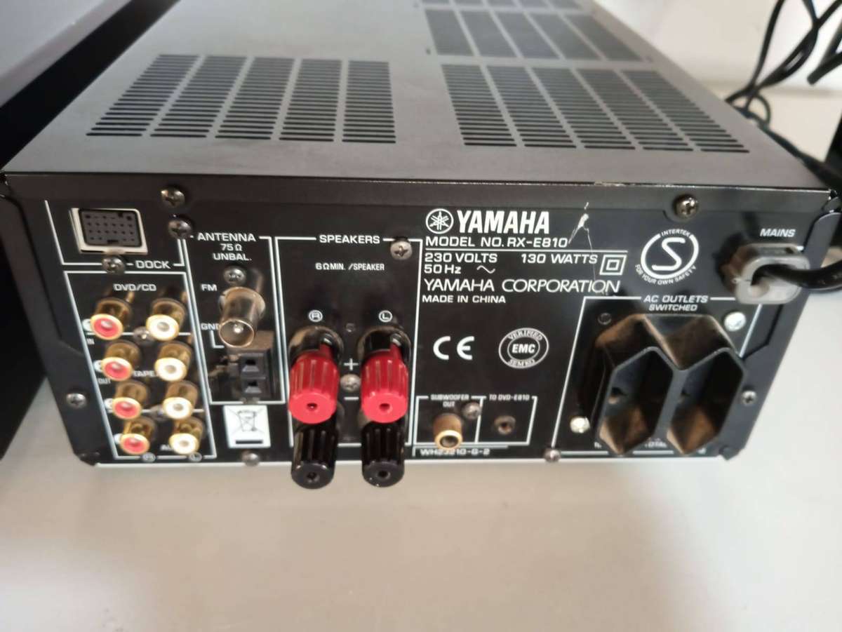 Yamaha E810 Natural Sound Hi-Fi