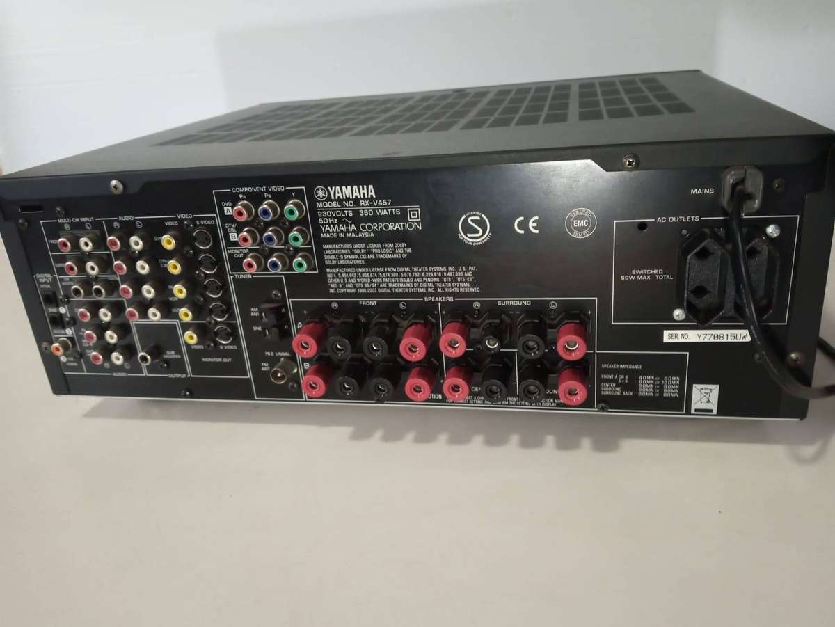Yamaha RX-V457 Amplifier