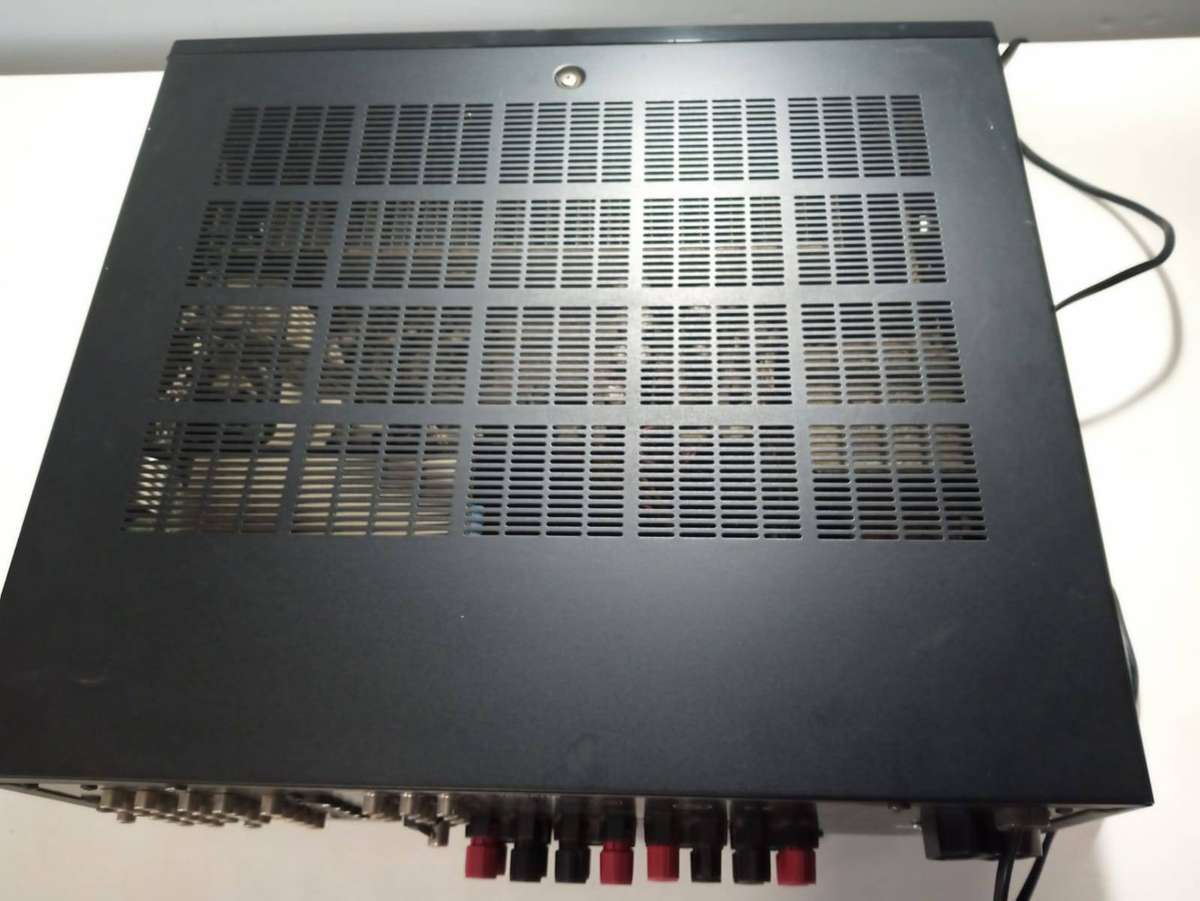Yamaha RX-V457 Amplifier