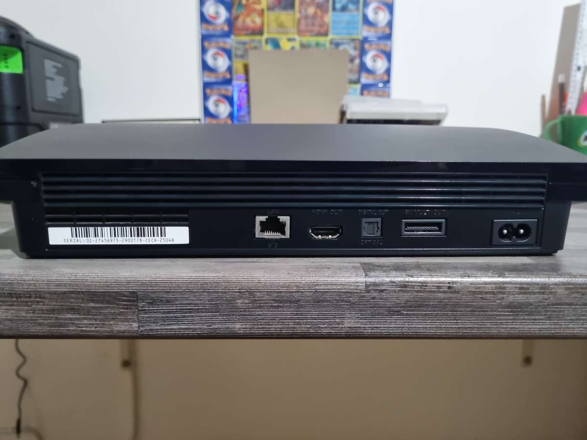 Playstation 3 Console + 8 Games