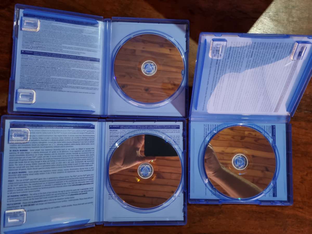 Playstation 4 - Darksiders Combo Deal