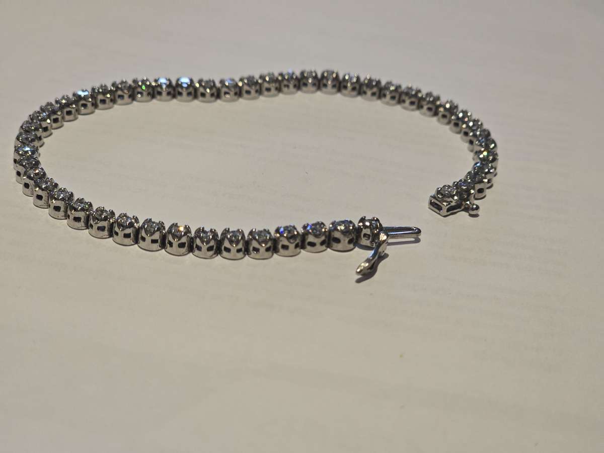 14ct White Gold Tennis Bracelet - NO RESERVE