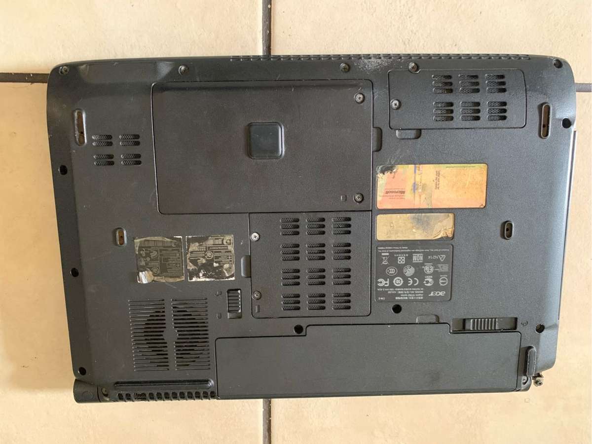 Acer Aspire 4736z Series Laptop, Intel Celeron, 500Gb Hdd, 3Gb Ram