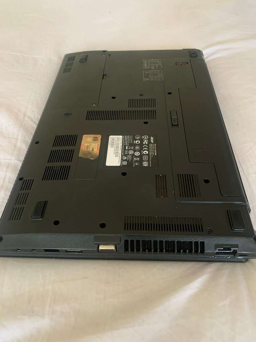 ACER Travelmate, Core i5 Laptop, 500Gb hdd, 4Gb Ram