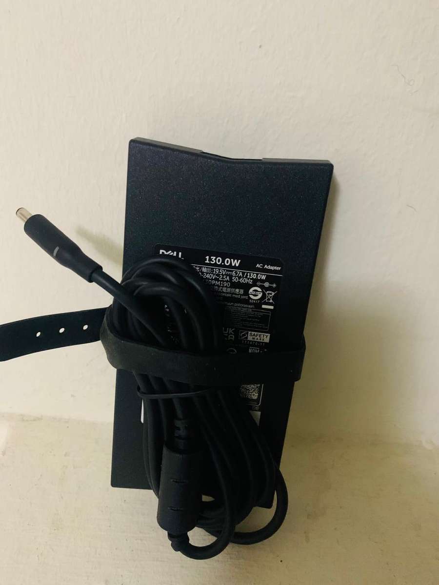 Dell AC Adapter 130W 19.5V  Small Pin Charger (with power cord)