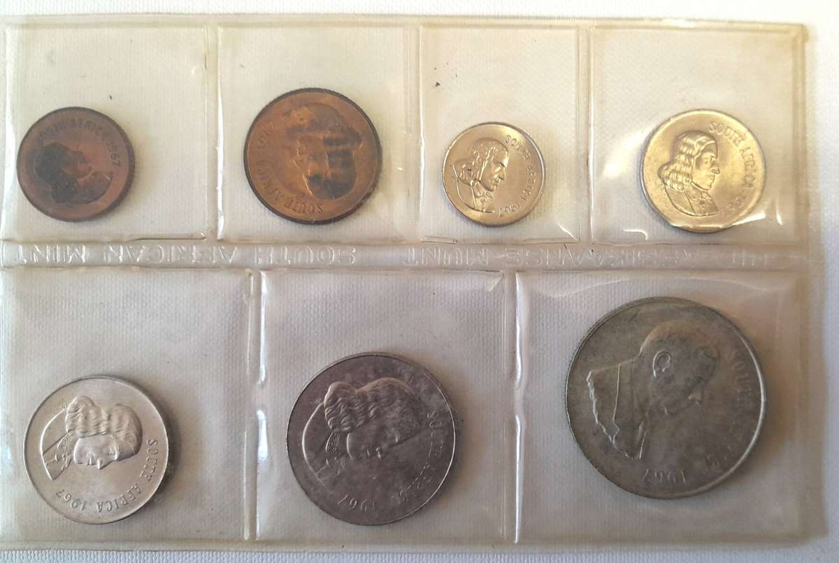 South Africa 1967 English mint pack. Van Riebeeck. Silver R1 - Verwoerd
