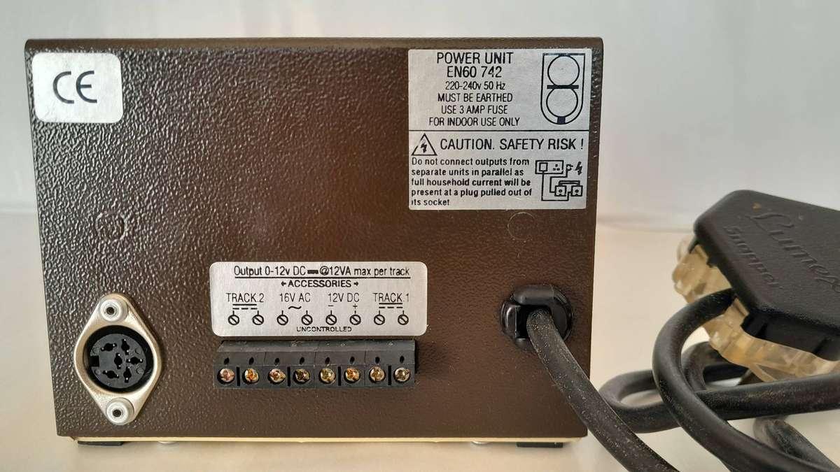 New Gaugemaster analog model train controller (HO/N)