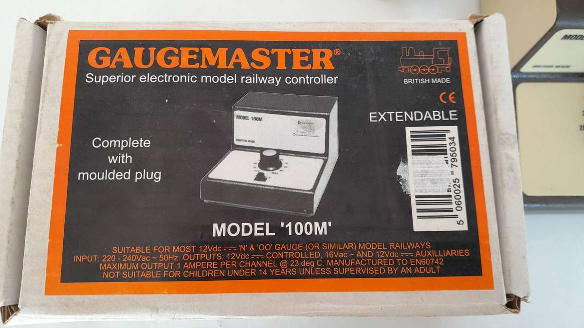 New Gaugemaster analog model train controller (HO/N)
