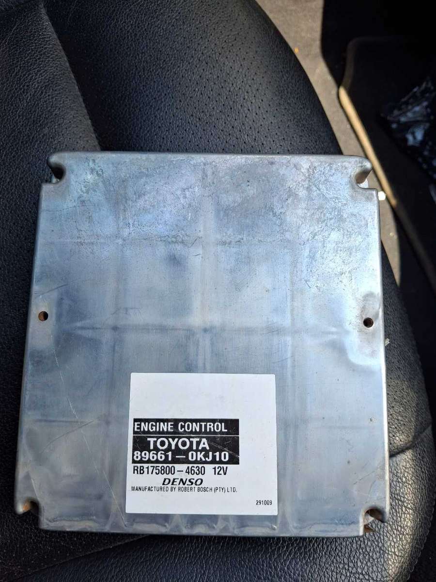 Toyota hilux fortuner D4D computer box ECU
