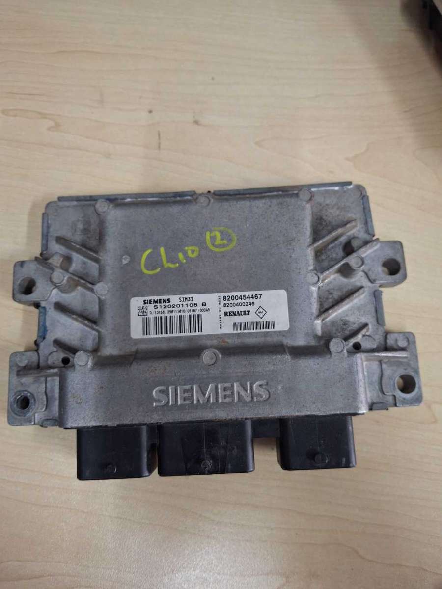 Renault Clio computer box ECU