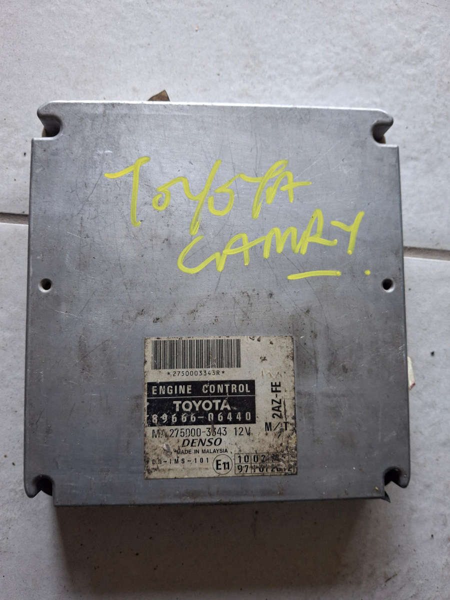 Toyota Camry computer box ECU
