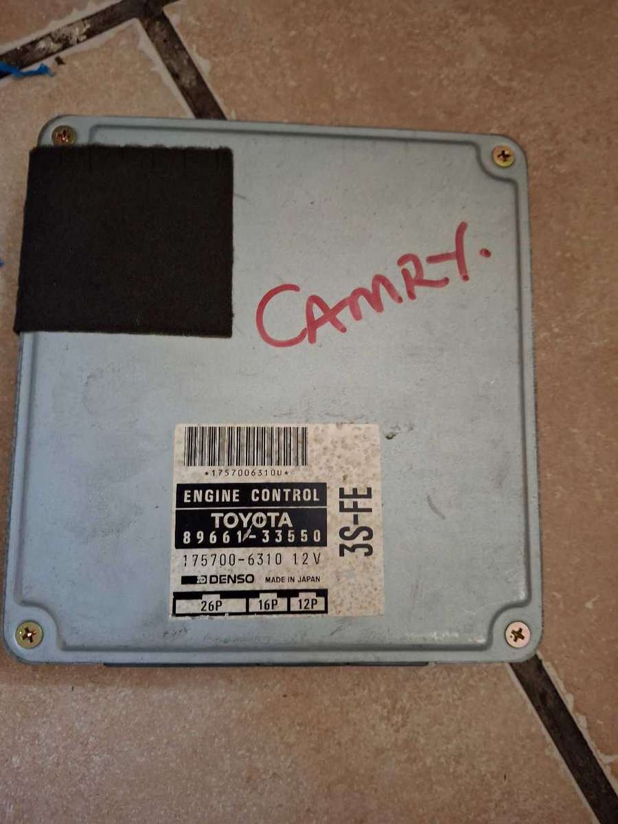 Toyota Camry computer box ECU