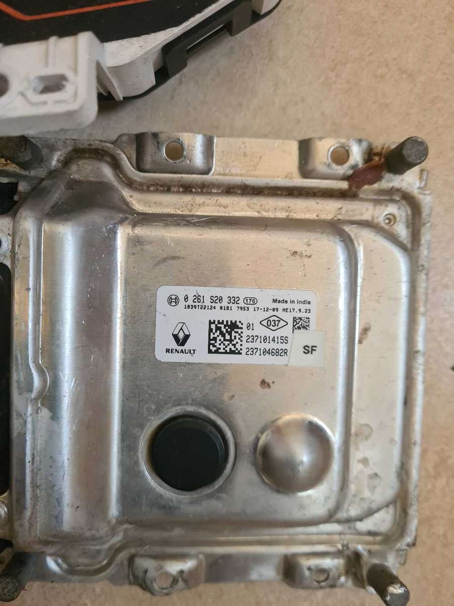 Renault kwid computer box