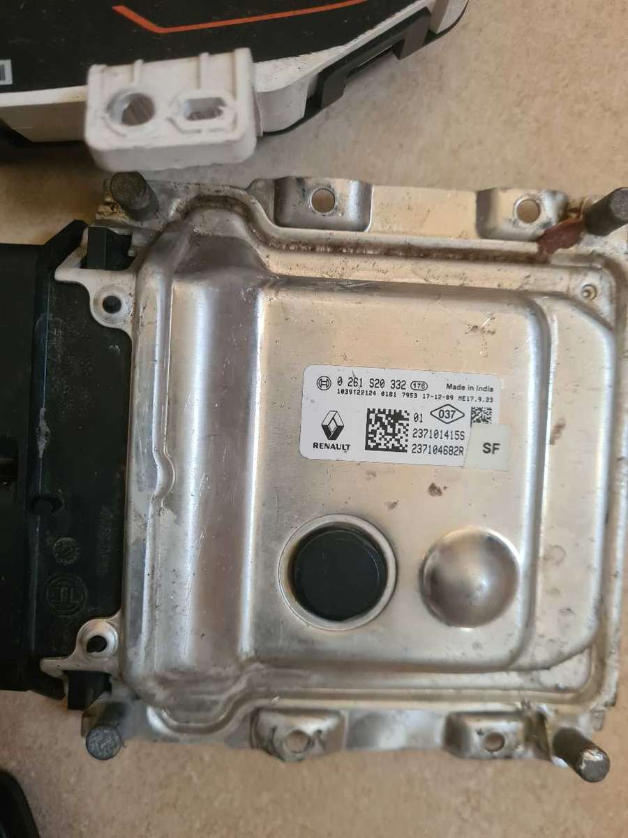 Renault kwid computer box