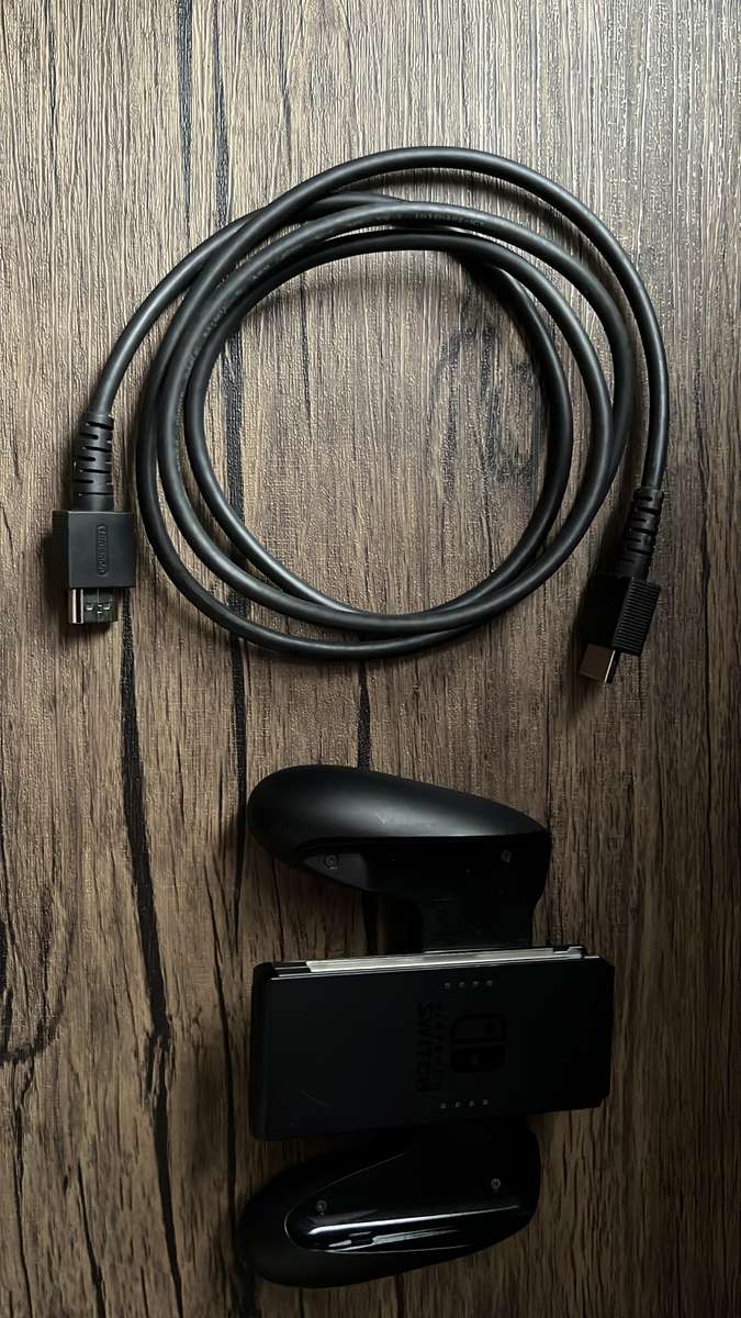 Nintendo Switch *** GOOD CONDITION ***