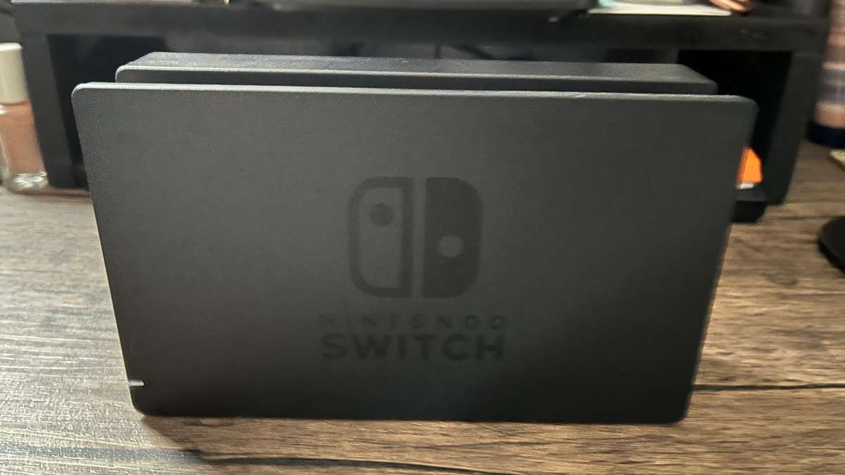 Nintendo Switch *** GOOD CONDITION ***