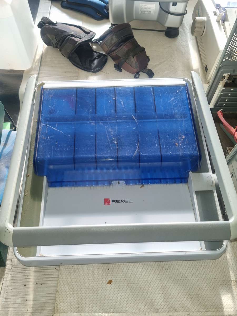 Rexel Binding Machine cb356