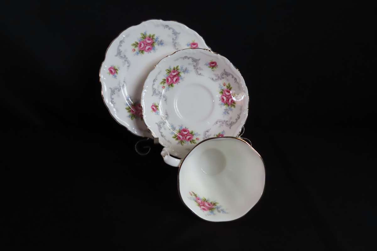 Royal Albert Tranquillity Tea Trio's x 6 (18 Piece).