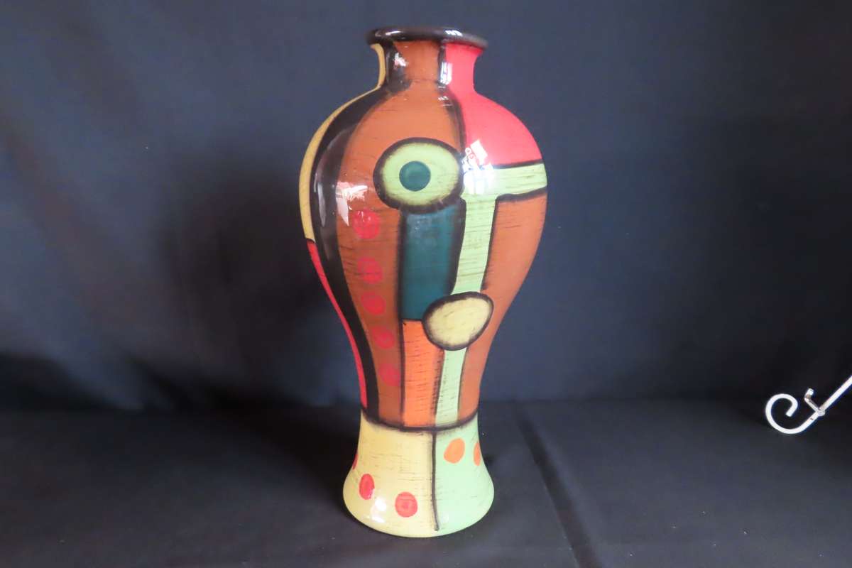 Art Deco Vase.