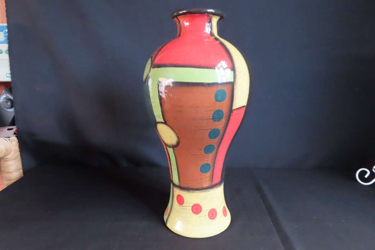 Art Deco Vase.