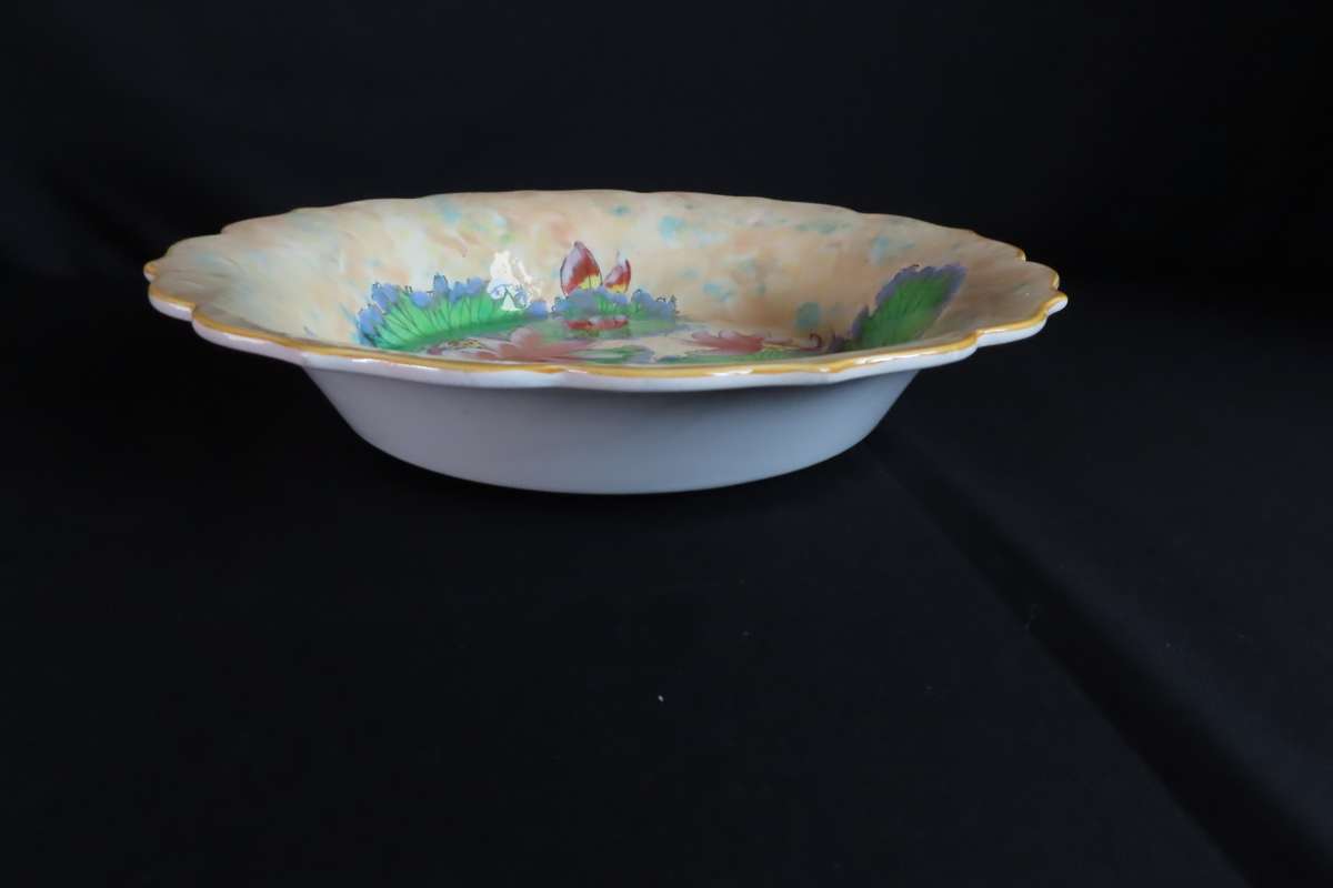 Royal Doulton "Water Lily" D6343 Fruit Bowl