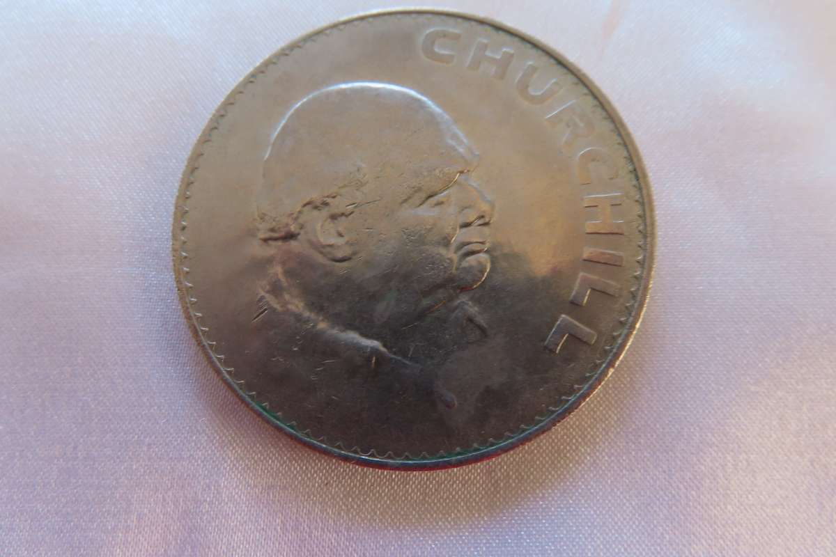 Great Britain 1965 Churchill 1 Crown Coin