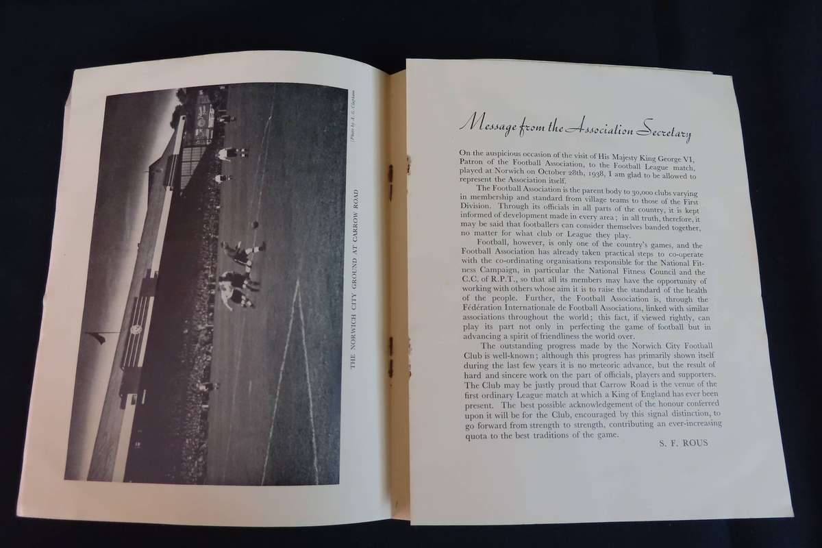 Souvenir Programme Norwich City Versus Millwall October 29th 1938