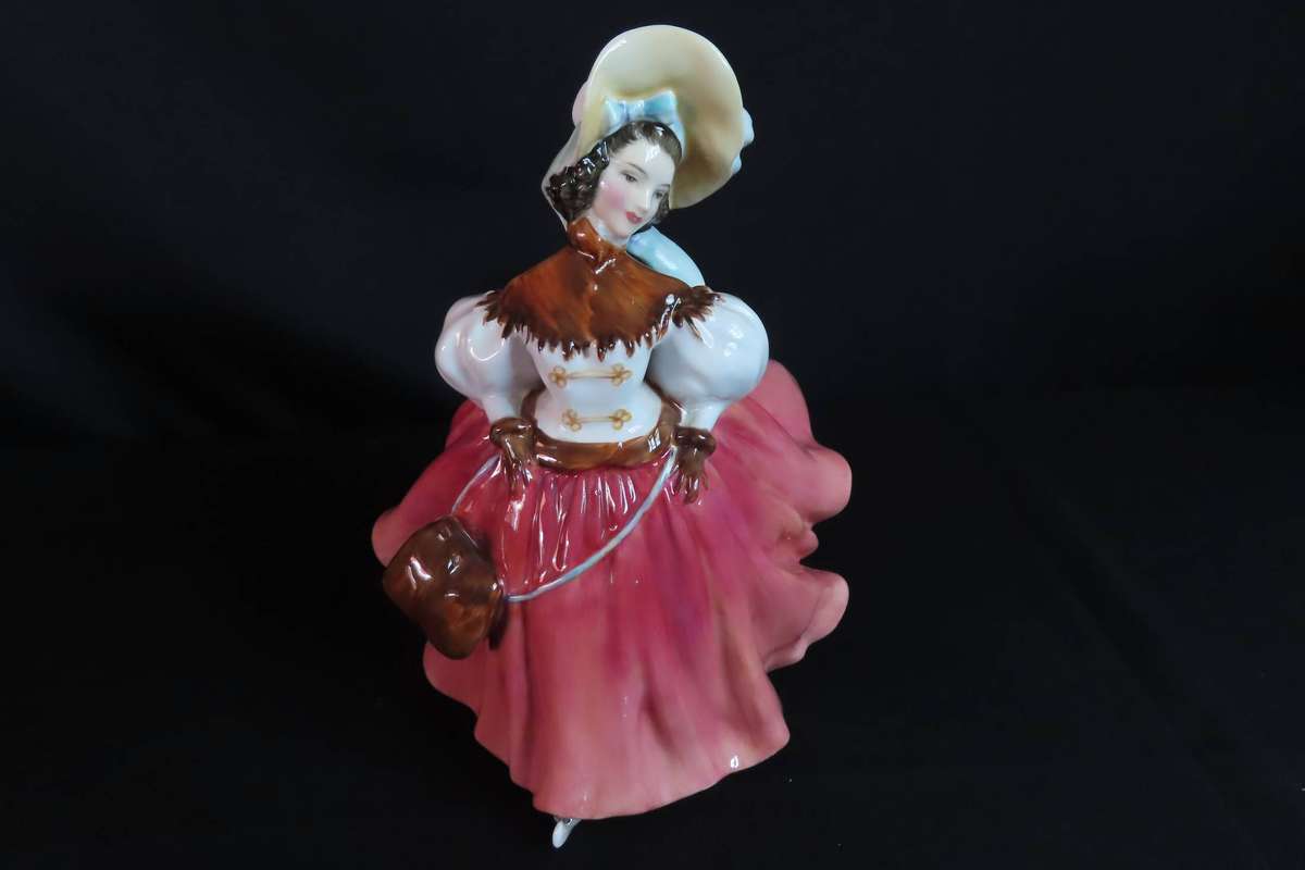 Royal Doulton Figurine The Skater HN 2117