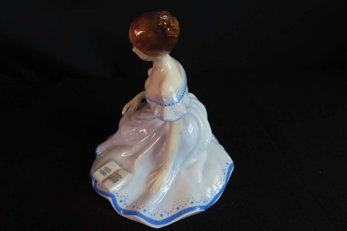 Royal Doulton Figurine Marjorie HN 2788