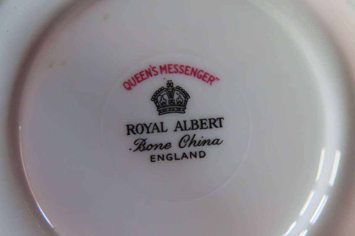 Royal Albert Queens Messenger Saucers x 2
