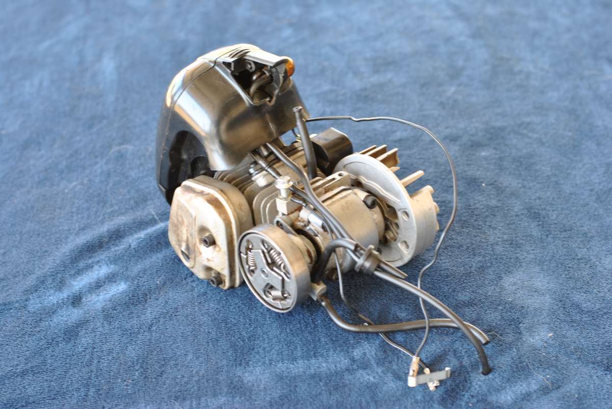 Powerful Two-stroke Chainsaw Engine