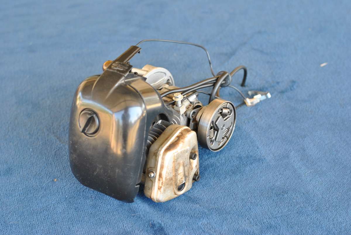 Powerful Two-stroke Chainsaw Engine