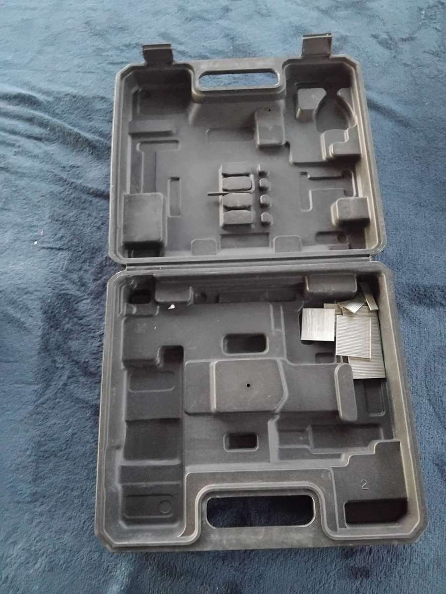 RONGPENG Combination 2-in-1 Air Nail & Staple Gun