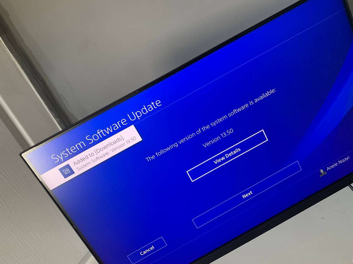 Sony PlayStation 4 Slim (500GB SSD)  Bundle with 7 Games + Accessories