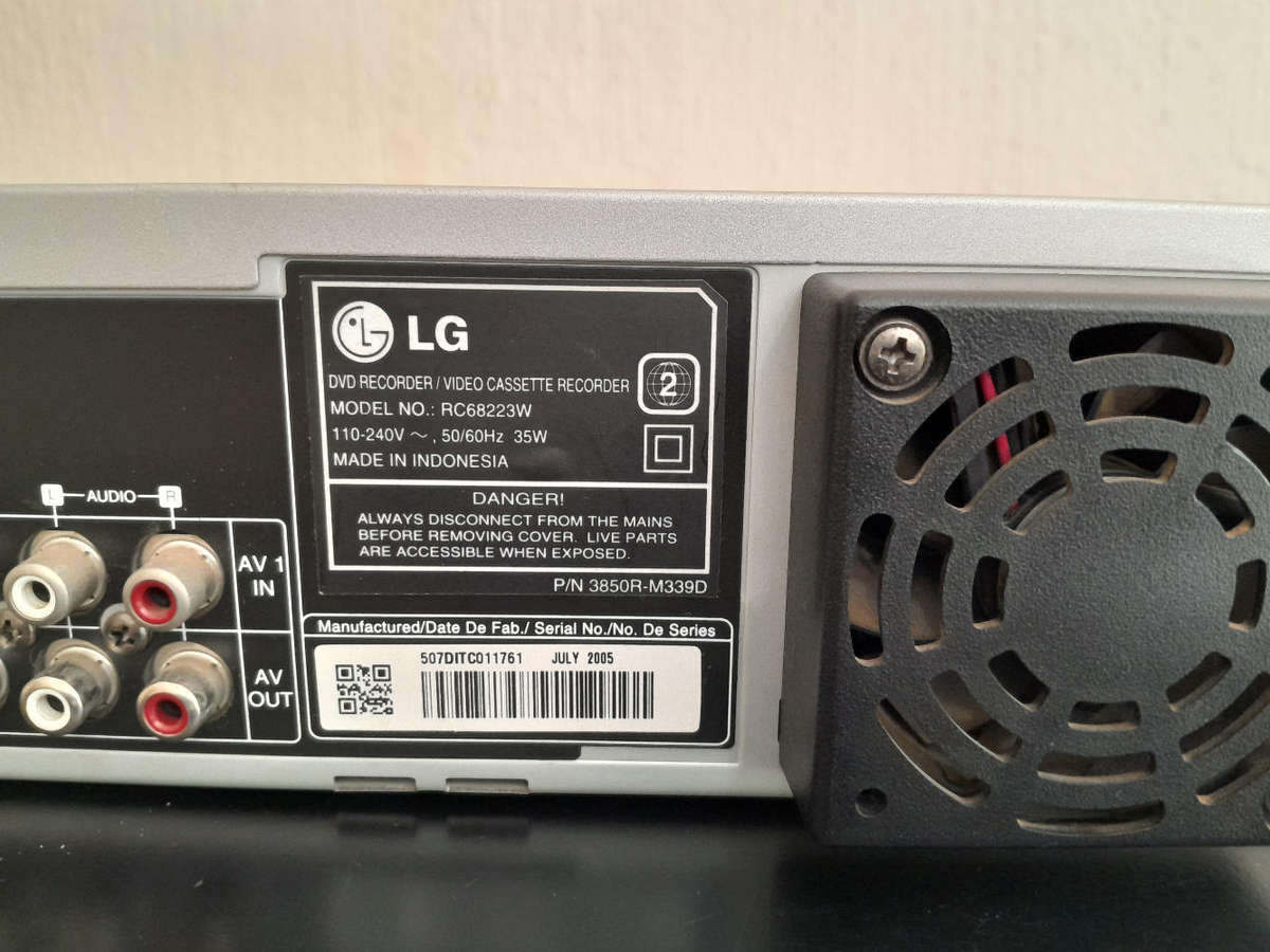 LG DVD and VHS Player