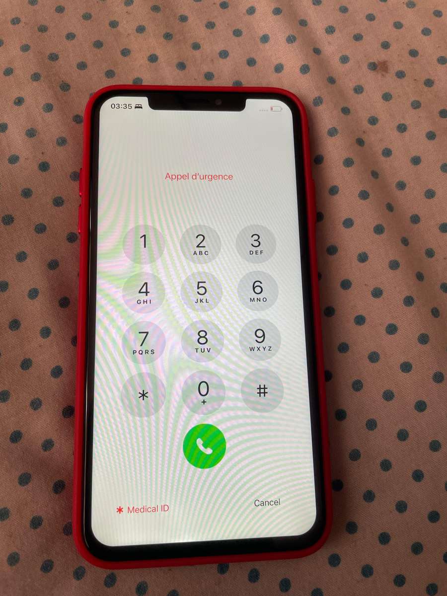 IPHONE XS MAX ON UNAVAILABLE 64Gb