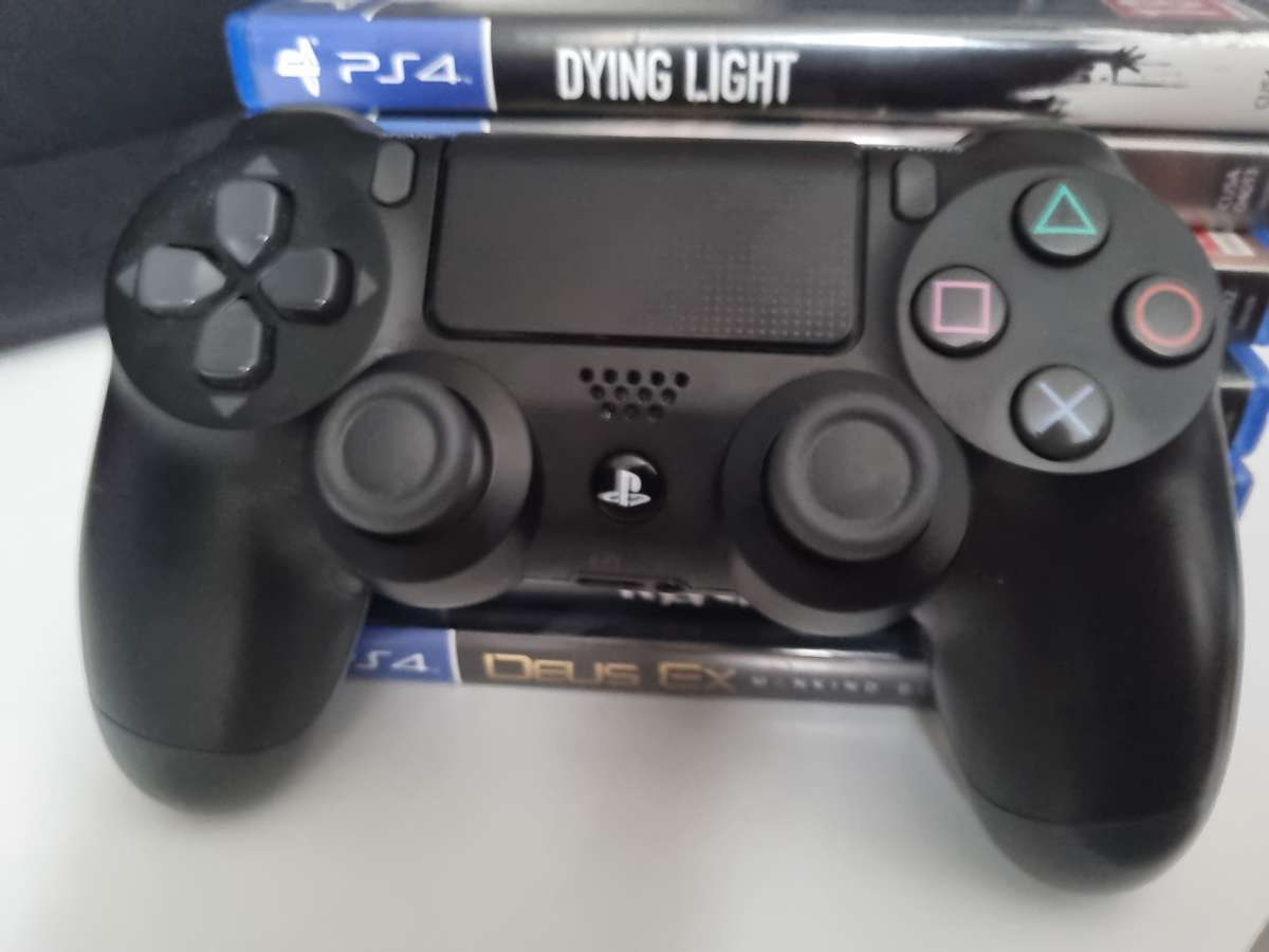 PS4 Pro Console Bundle