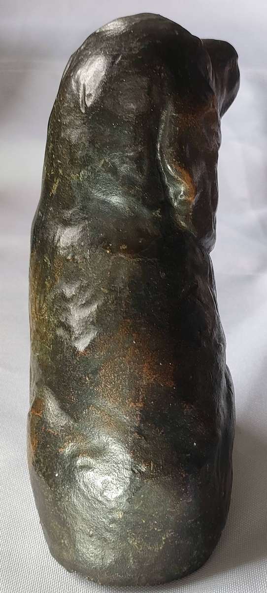 Gorgeous statue of a dog - 130x105mm - beautiful item - no damage