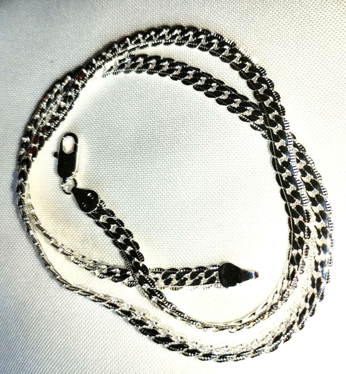 New Sterling Silver neck chain: Stamped 925: Length app 450mm