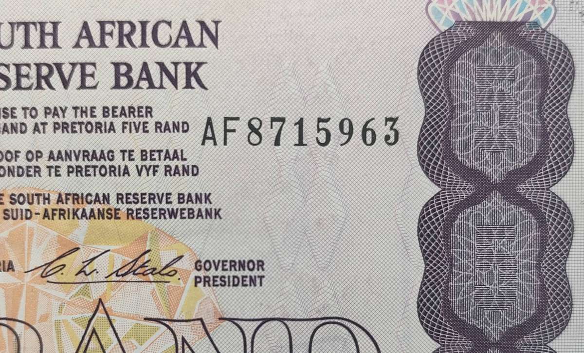 SARB banknote - R5 - AF prefix - CL Stals - UNC - not legal tender- BN 28 the previous number