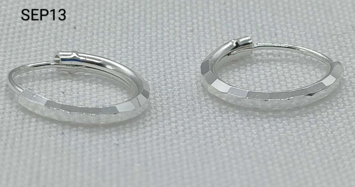 New Sterling Silver plain hoop earrings-lovely design-925stamp
