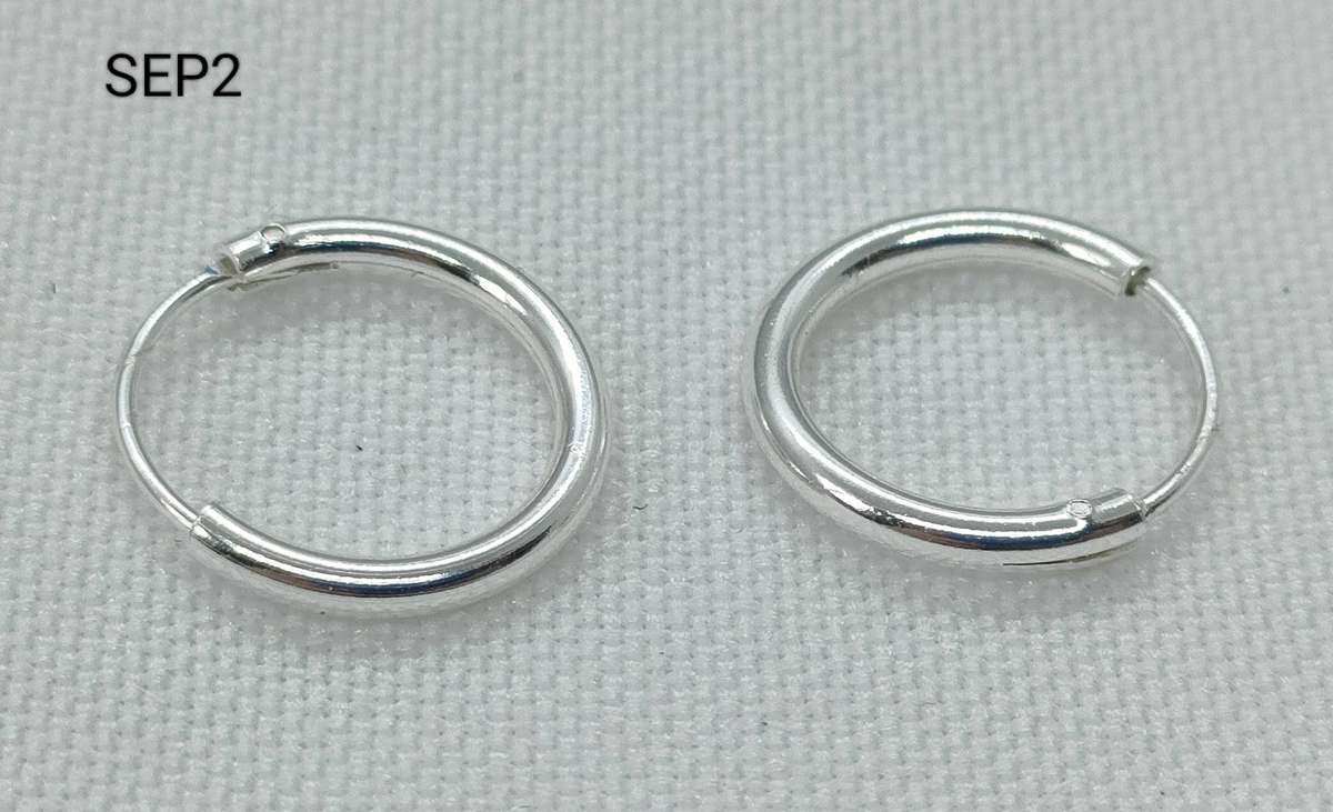 New Sterling Silver hoop earrings-lovely design-925stamp