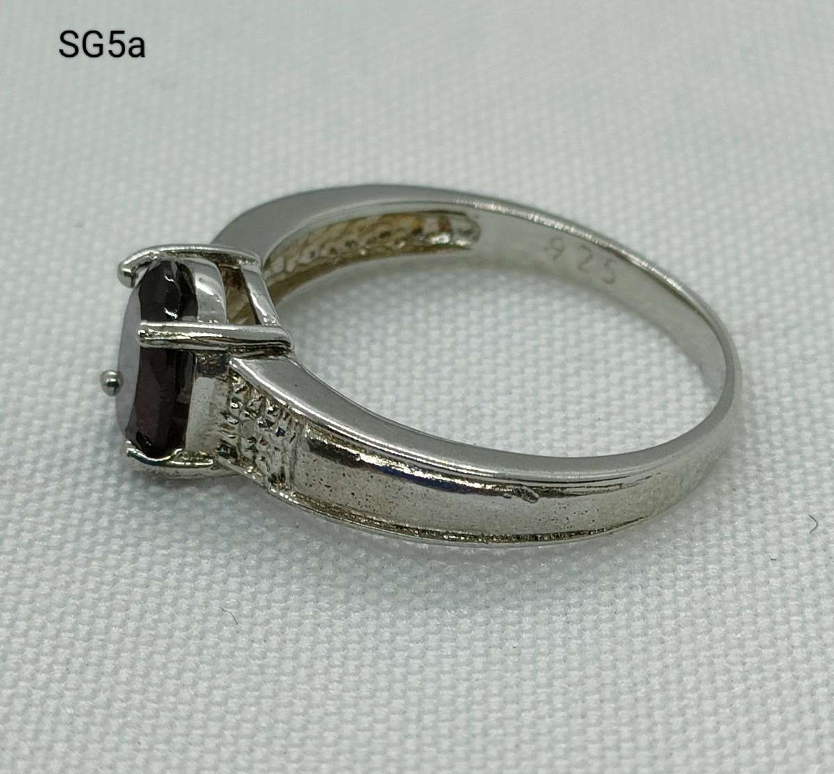 Sterling silver natural Garnet & diamond ring- 925 stamped -size 7 -large gemstone