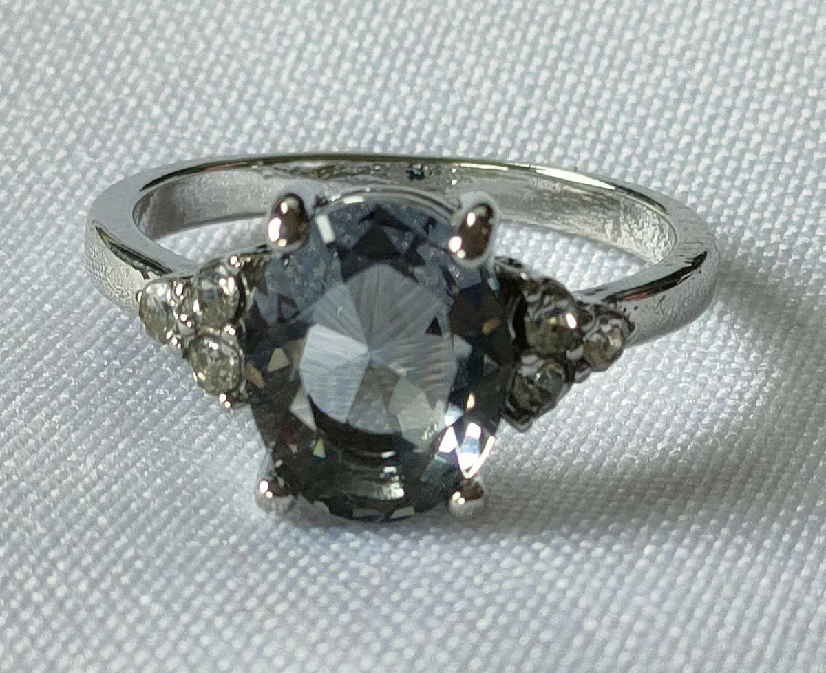 Gorgeous lab created Smokey Topaz ring: Large stone: Size US7, 6 of 7