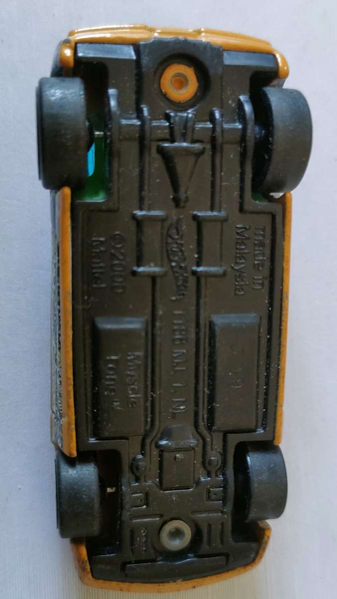 Racing car made in Malaysia 1,43 scale model: Metal die cast: Lovely condition: