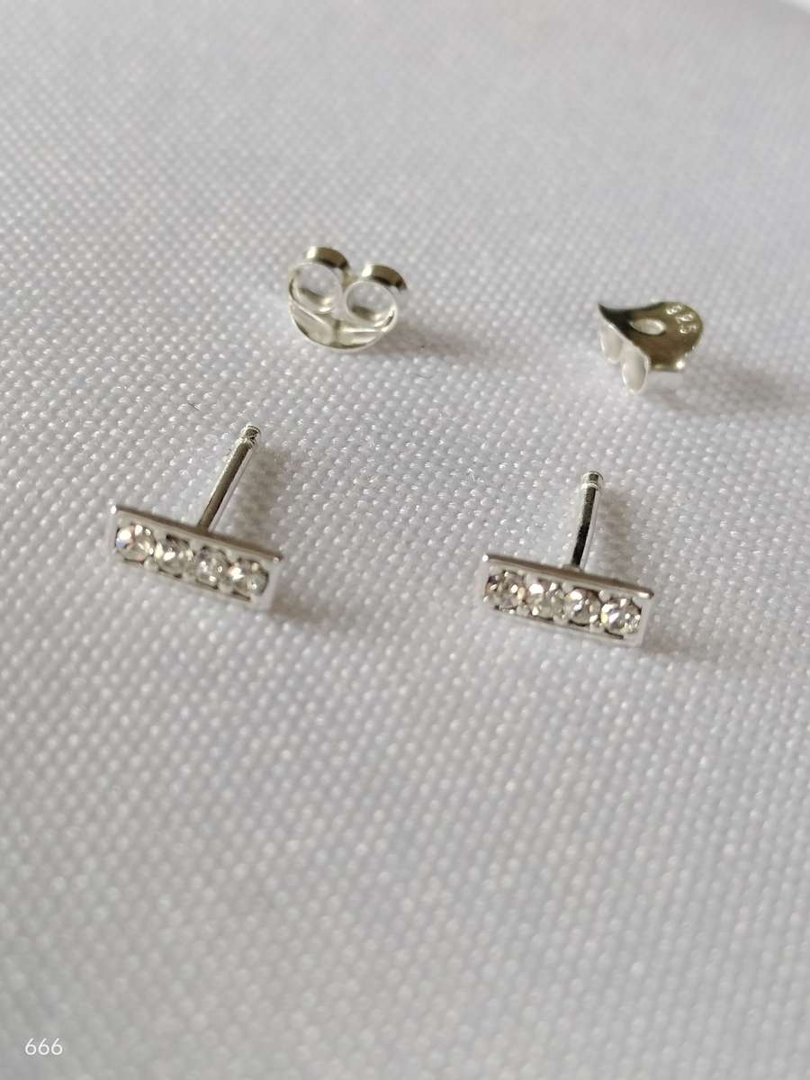 New Sterling Silver Austrian Crystal earrings: