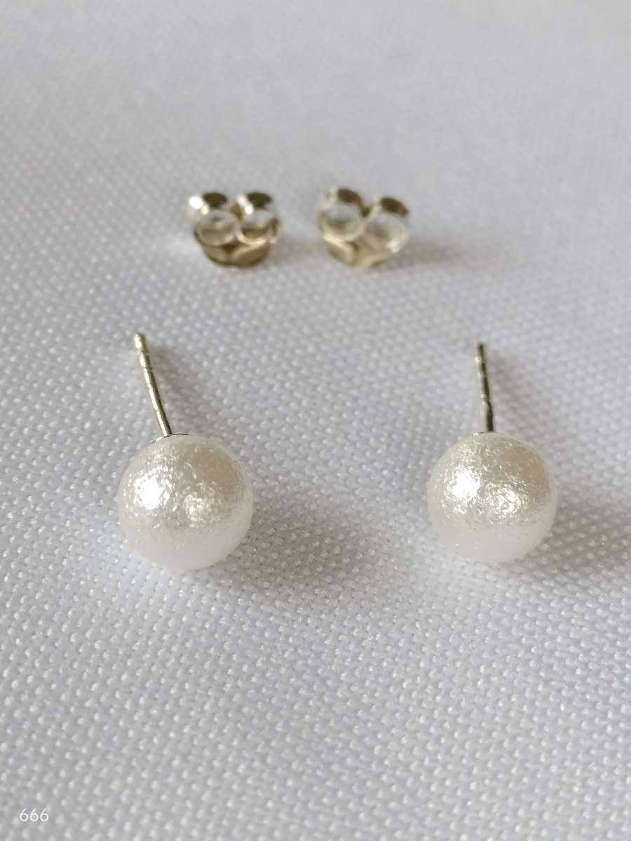 New Sterling Silver Pearl earrings: Gorgeous design