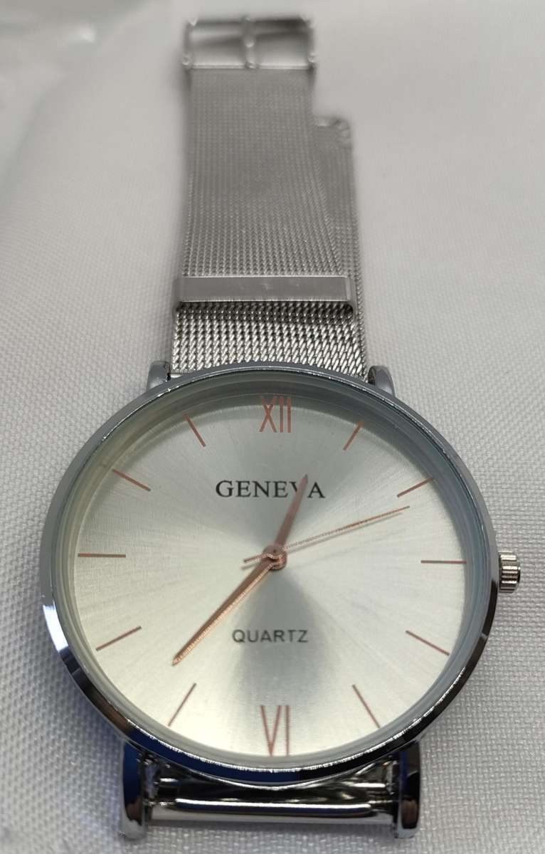 New Geneva Men's wristwatch - good quality - face 40 mm +