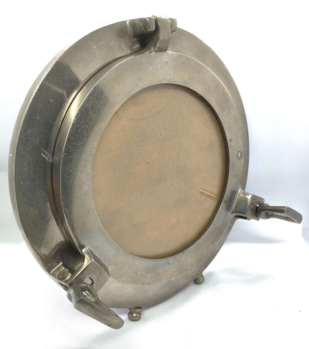 Gorgeous white metal Porthole type photo frame - Unique quality item